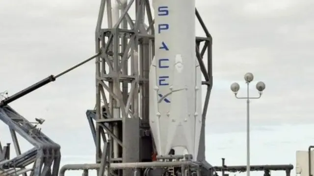 स्पेस एक्स