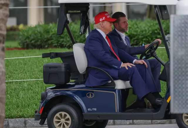Sân golf được nhiều người xem là một trong những biện pháp mà Việt Nam có thể tiếp cận để hạ nhiệt thuế quan của ông Trump Sân golf được nhiều người xem là một trong những biện pháp mà Việt Nam có thể tiếp cận để hạ nhiệt thuế quan của ông Trump