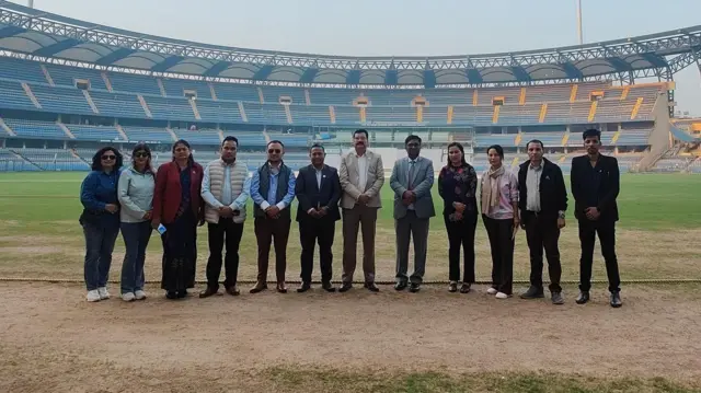 नेपालको एक संसदीय समितिका सदस्यहरूले हालै मुम्बईस्थित वानखेडे रङ्गशालाको भ्रमण गरेका छन्