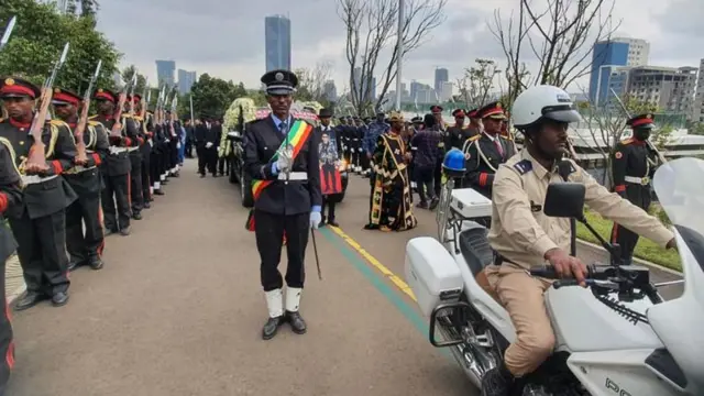 ስነ-ስርዓት ቀብሪ ድምጻዊ ማዲንጎ