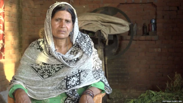 મુન્ની પણ તેમના પતિ શમશાદ સાથે આ લડાઈમાં સામેલ છે