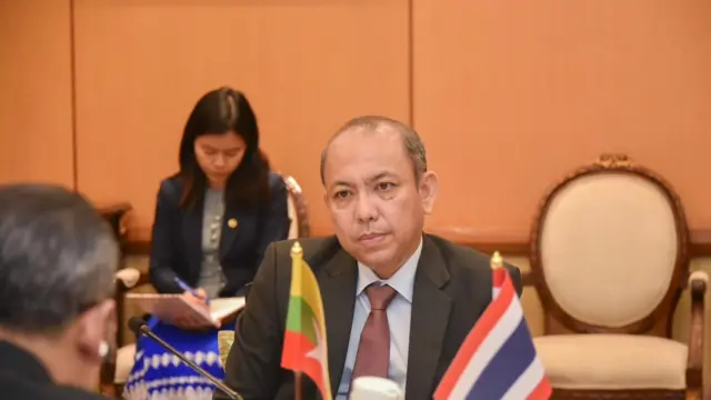 ဆွေးနွေးပွဲမှာတွေ့ရတဲ့ စစ်ကောင်စီနိုင်ငံခြားရေးဝန်ကြီးဌာနအတွင်းဝန် ဦးချမ်းအေး 