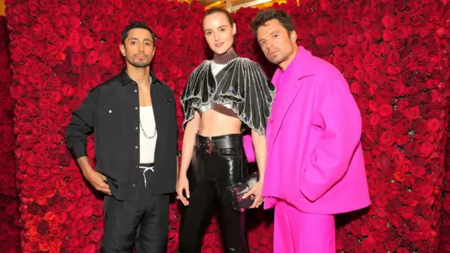 Riz Ahmed, Renate Reinsve y Sebastian Stan.
