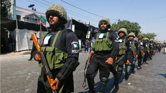 گذشتہ ہفتے کا پاکستان: تصاویر میں - BBC News اردو