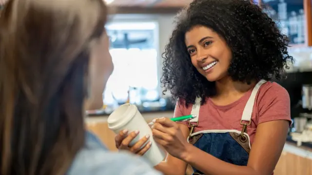 Chicas en cafetería