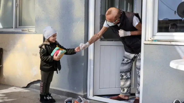 Muzaffer Kayasan dan sang cucu, Azra