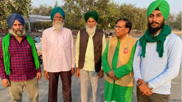 लखनऊ में किसानों की महापंचायत