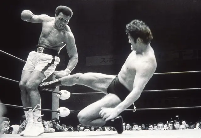 Mohamed Alí y Antonio Inoki