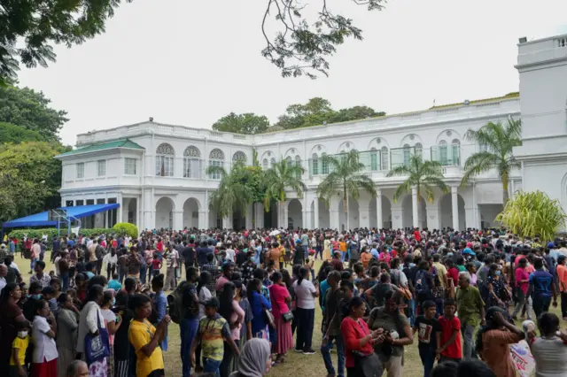 இலங்கை மக்கள் புரட்சியின் ஓராண்டு நிறைவு