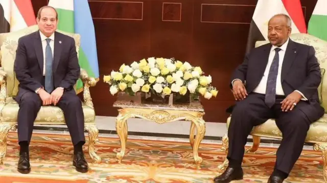 ፕረዚደንት ግብጺ ኣልሲሲ ምስ ፕረዚደንት ጅቡቲ እስማዒል ዑመር ጉለ