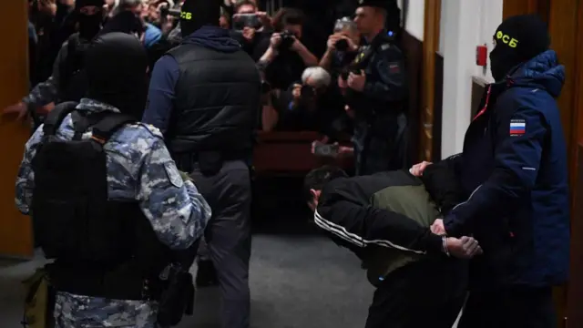 Gozal qizlar ishtirokida rus xususiy porno