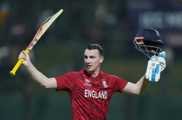 પાકિસ્તાન સેમિફાઇનલમાં પહોંચે તેની શક્યતા, પાકિસ્તાન ઇંગ્લેન્ડ મેચ, ટી20 વર્લ્ડકપ, સુપર એઇટ રાઉન્ડ, હેરી બ્રૂકની સદી, સલમાન આગા, ન્યૂઝીલૅન્ડ ઉપર પાકિસ્તાનનો આધાર કેમ, બીબીસી ગુજરાતી સ્પૉર્ટ્સ સમાચાર, 