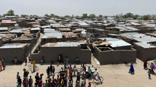 Ụjọ juru obi ndị mmadụ nobodo dị n'ime Bọnu steeti Naịjirịa ebe mwakpo Boko Haram agbanweela ka ndị mmadụ si ebi ndụ ha. 