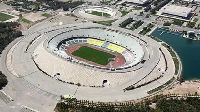 مجموعه ورزشی آزادی