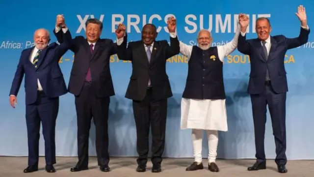 Chefes de Estado do Brasil, China, África do Sul e Índia e o chanceler russo em encontro do Brics de 2023

