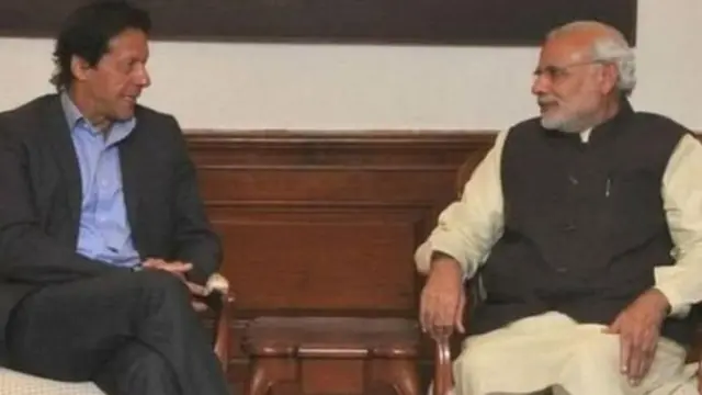 इम्रान खान आणि नरेंद्र मोदी