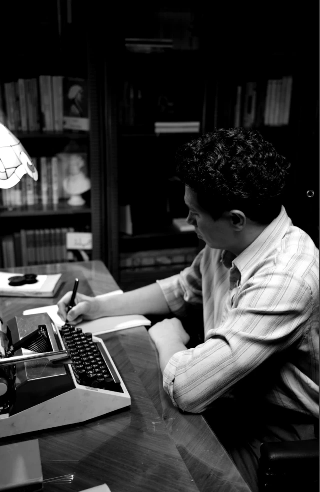 Айтматовдун ролун ким жаратары азырынча белгисиз