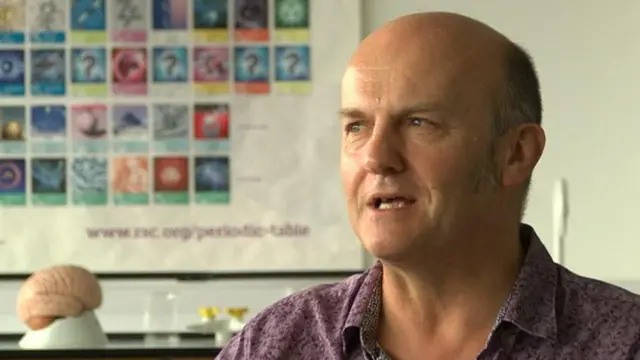 폴 하워드 존스