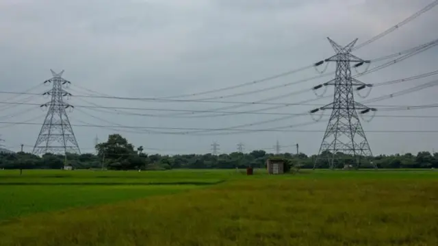 मोबाईल टॉवर 