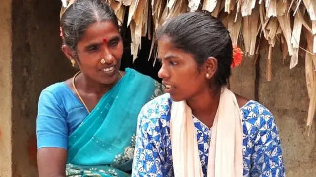 இருளர் மாணவி தாக்கப்பட்ட சம்பவம்