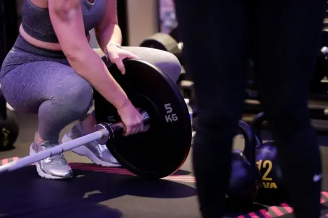 د پروټينو بشپړوونکو د ورزشيانو او هغو کسانو ترمنځ شهرت موندلی، چې غواړي پياوړې عضلې او روغ بدن ولري