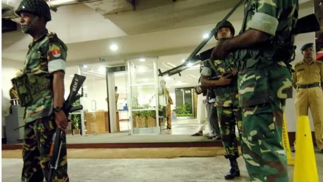 সেনাবাহিনী