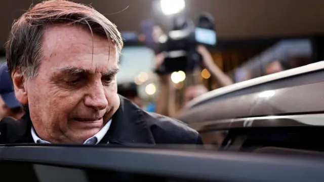 Jair Bolsonaro entrandosite betsbolacarro