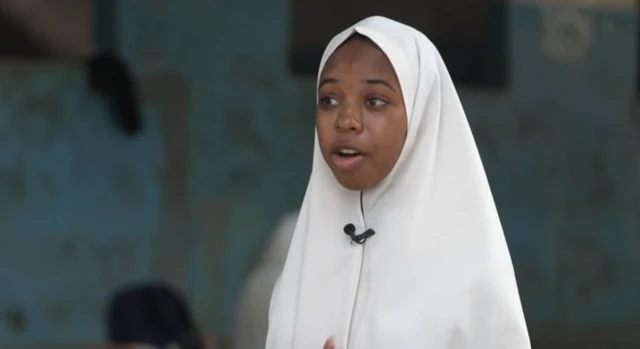 વિદ્યાર્થિની