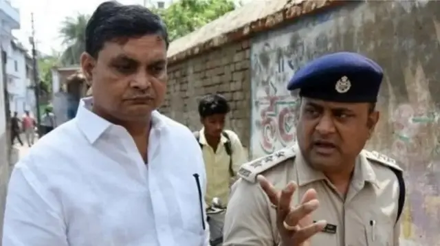 ब्रजेश ठाकुर, शाइस्ता परवीन, कृष्णा राम दिल्ली स्थित तिहाड़ जेल में सज़ा काट रहे है.