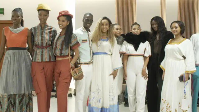 Ogeeyyii Dizaayinarii fi moodeelistoota biyyota Afrikaa adda addaa irraa baatii Adoolessa darbee Finfinnetti agarsiisa qopheessan.