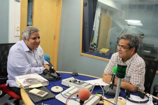 प्रमोद कपूर के साथ बीबीसी संवाददाता रेहान फ़ज़ल