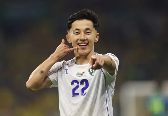 Fayzullaev က ဥဇဘတ်အတွက် ပထမဆုံး ကမ္ဘာ့ဖလား ဂိုးကို သွင်းယူပေးခဲ့