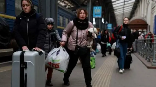 ယူကရိန်းနိုင်ငံသား ငါးသန်းနီးပါး နိုင်ငံတွင်းကထွက်ပြေးခဲ့ရ