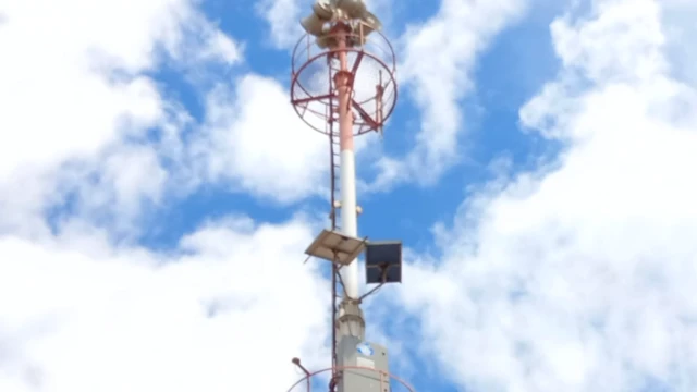 சுனாமி முன்னெச்சரிக்கை கோபுரங்கள்