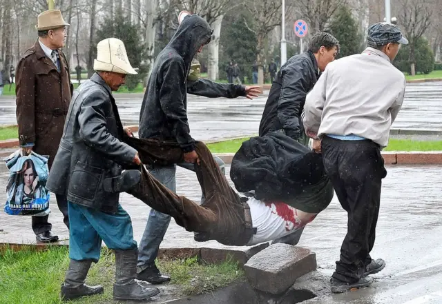 жаракат алган киши