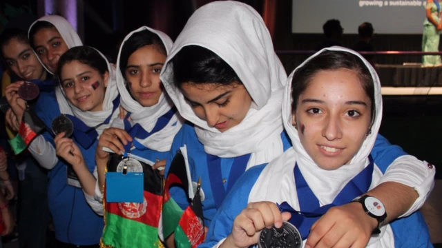 فاطمه قادریان