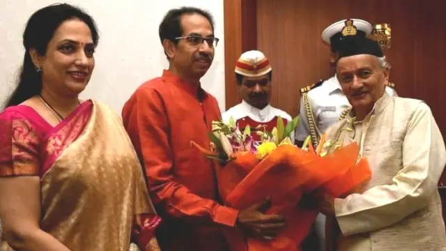 గవర్నర్ను కలిసిన ఠాక్రే