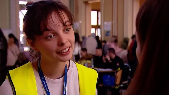 మార్గరిటా బాధితురాలి నుంచి వలంటీర్ గా మారారు