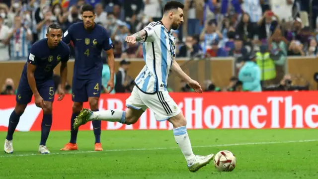 लियोनेल मेसी