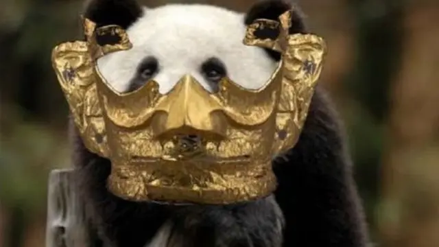 China: 3,000-year-old gold mask