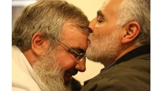 سليماني يقبل رأس نصر الله