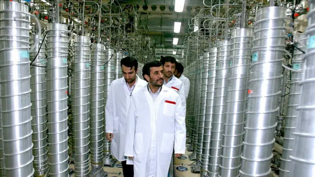 الرئيس الإيراني السابق محمود أحمدي نجاد