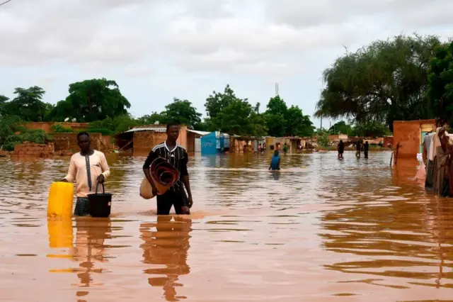 Pour les deux prochaines années, 50 % des répondants anticipent un climat mondial "turbulent" ou "orageux", contre 42 % un an plus tôt.