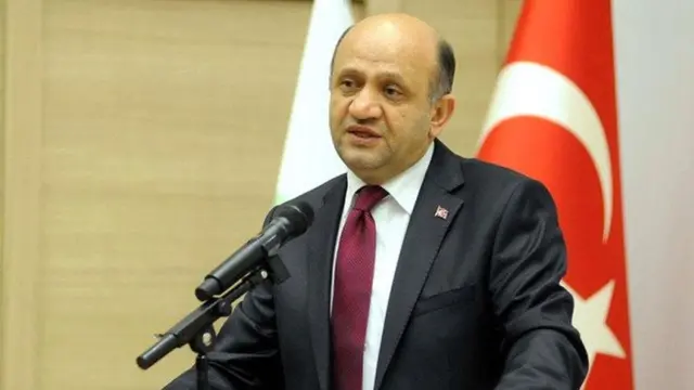 Milli Savunma Bakanı Fikri Işık