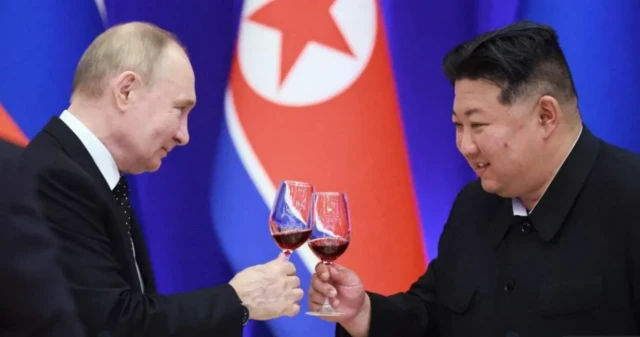 ኪም ጆንግ ኡን እና ቭላድሚር ፑቲን