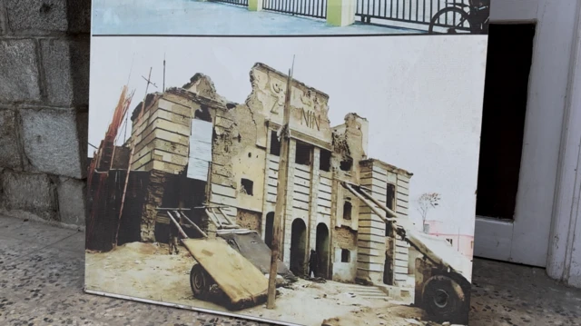 سینمای بهزاد که در دوره جنگهای داخلی ویران شده بود.