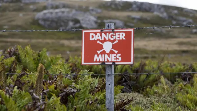 கொரிய நாடுகளின் எல்லையிலுள்ள 8,00,000 கண்ணிவெடிகளை நீக்கும் பணி தொடக்கம்