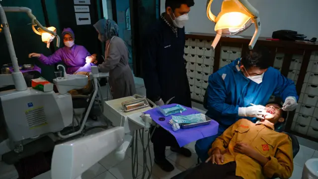 pemeriksaan dokter gigi