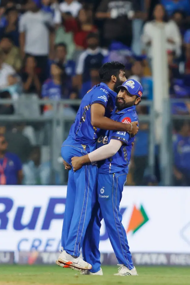 மும்பை - பெங்களூர்