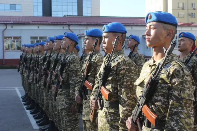 Кыргыз армиясынын жоокерлери